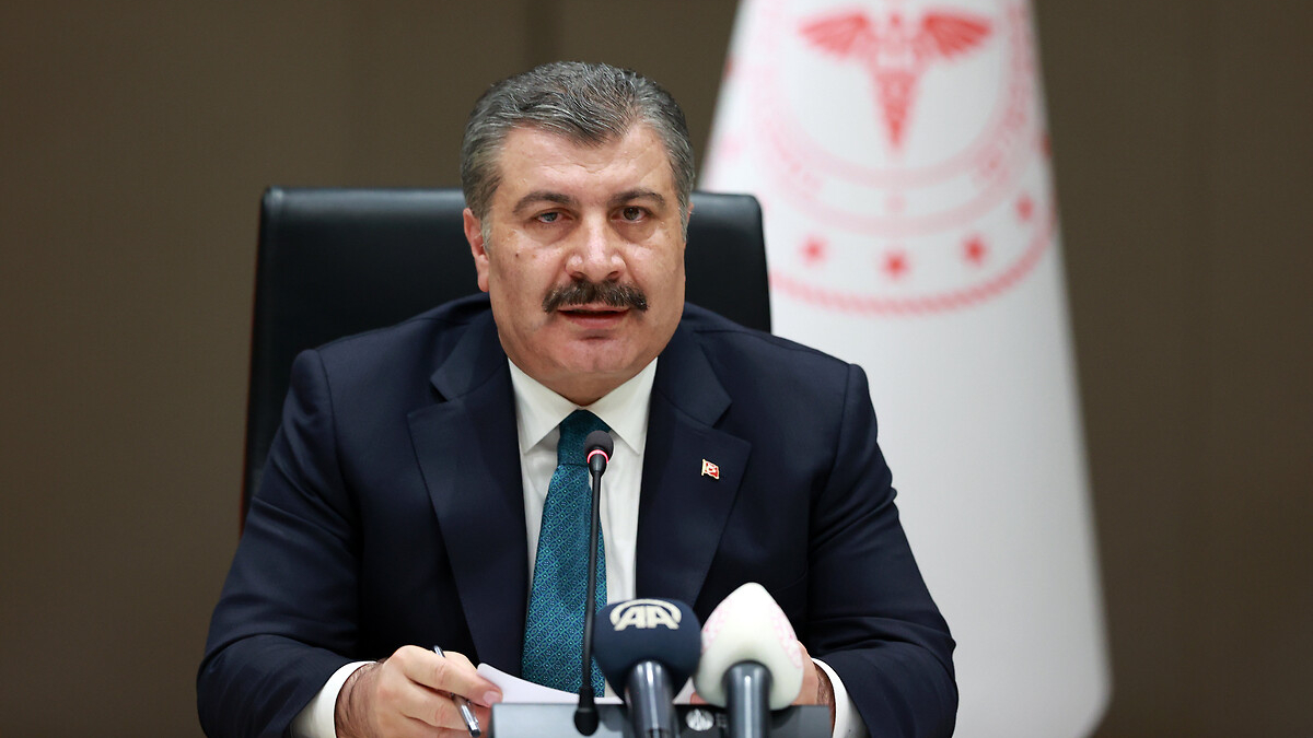 Fahrettin Koca MHRS'deki randevu sorunu için alınan kararı paylaştı