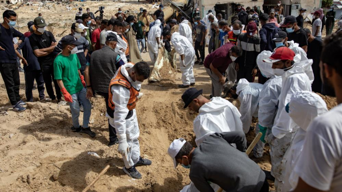 Gazze'de bulunan toplu mezardan çıkarılan ceset sayısı 310 a yükseldi