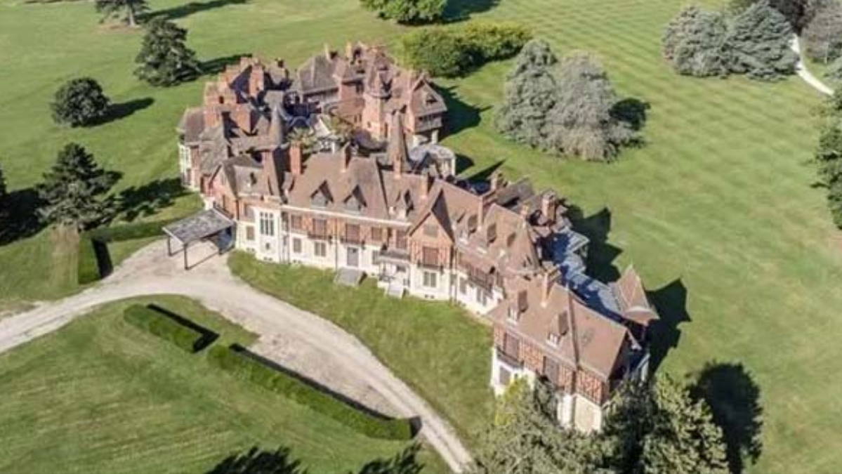 Dünyanın en pahalı evi satılıyor! Değeri milyonlarca Euro'yu buluyor, özellikleri saymakla bitmiyor...