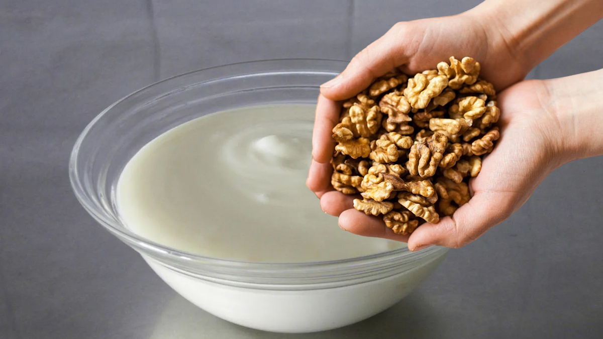 Yoğurdun içine 3 tane ceviz kırıp yiyen, dipçik gibi oluyor