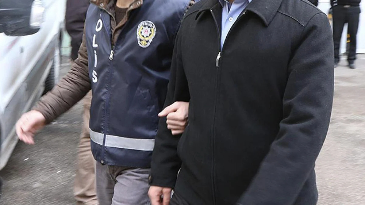 İzmir ve Aydın'da FETÖ operasyonu 11 gözaltı
