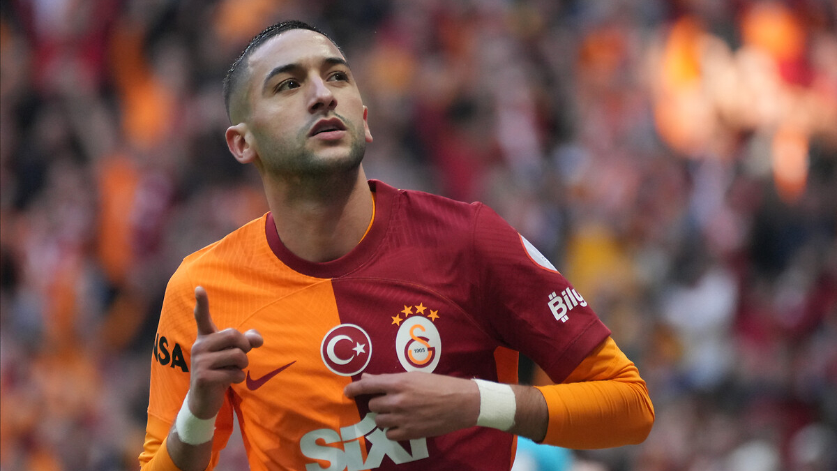Maç sonu 3’lüsü Hakim Ziyech’ten geldi