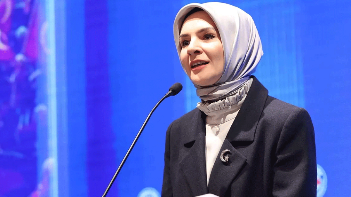 Bakan Göktaş'tan kadın mevkidaşlarına 'Anneler Günü' mektubu