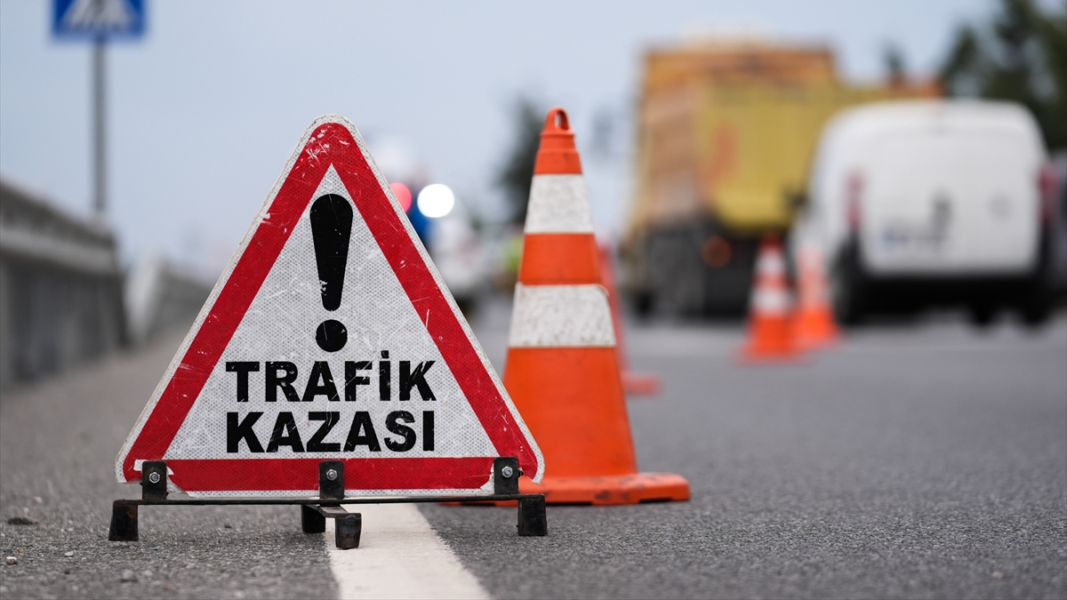 İzmir'de taziyeden dönen kadın, kazada can verdi