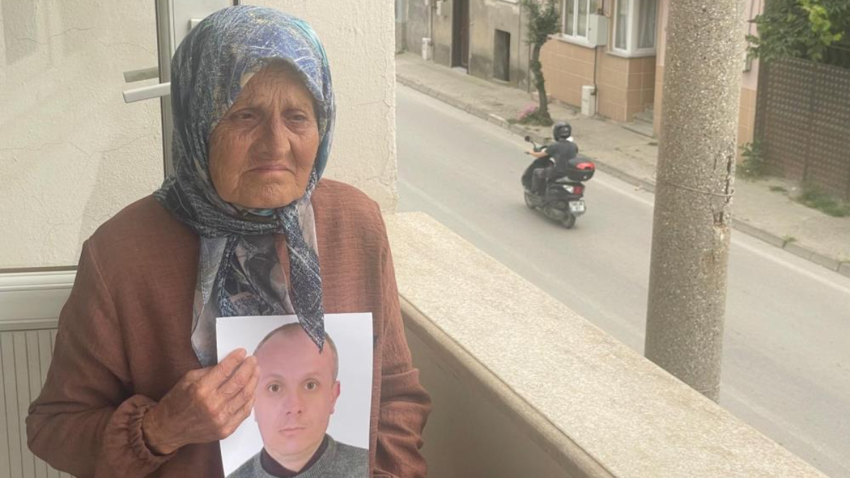 Bursa'da kayıp evladını bekleyen gözü yaşlı anne