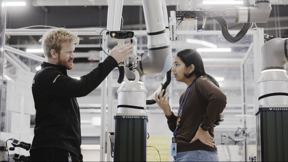 Amazon'un Yeni Nesil Depo Robotu Vulcan: Dokunarak Öğrenen ve Nesneleri Tanıyan Yapay Zeka!