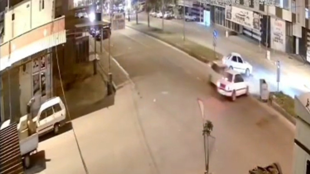 Şanlıurfa’da otomobiller çarpıştı: 1 ölü