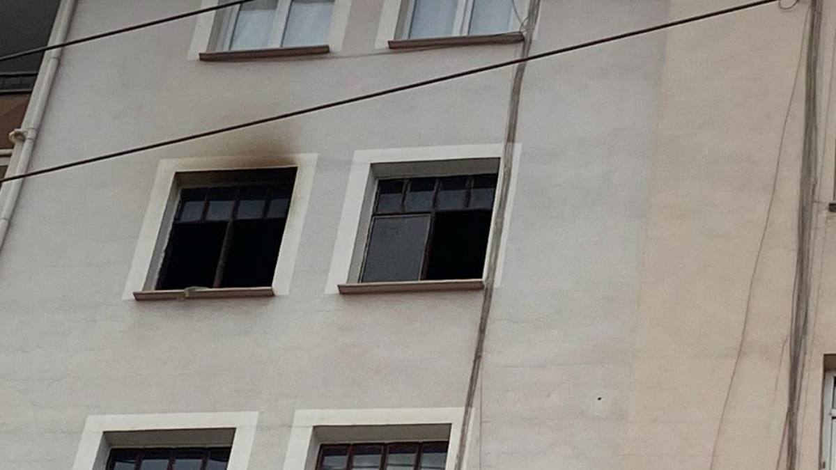 Kocaeli’de şarj edilen akü patladı: Ev kullanılamaz hale geldi