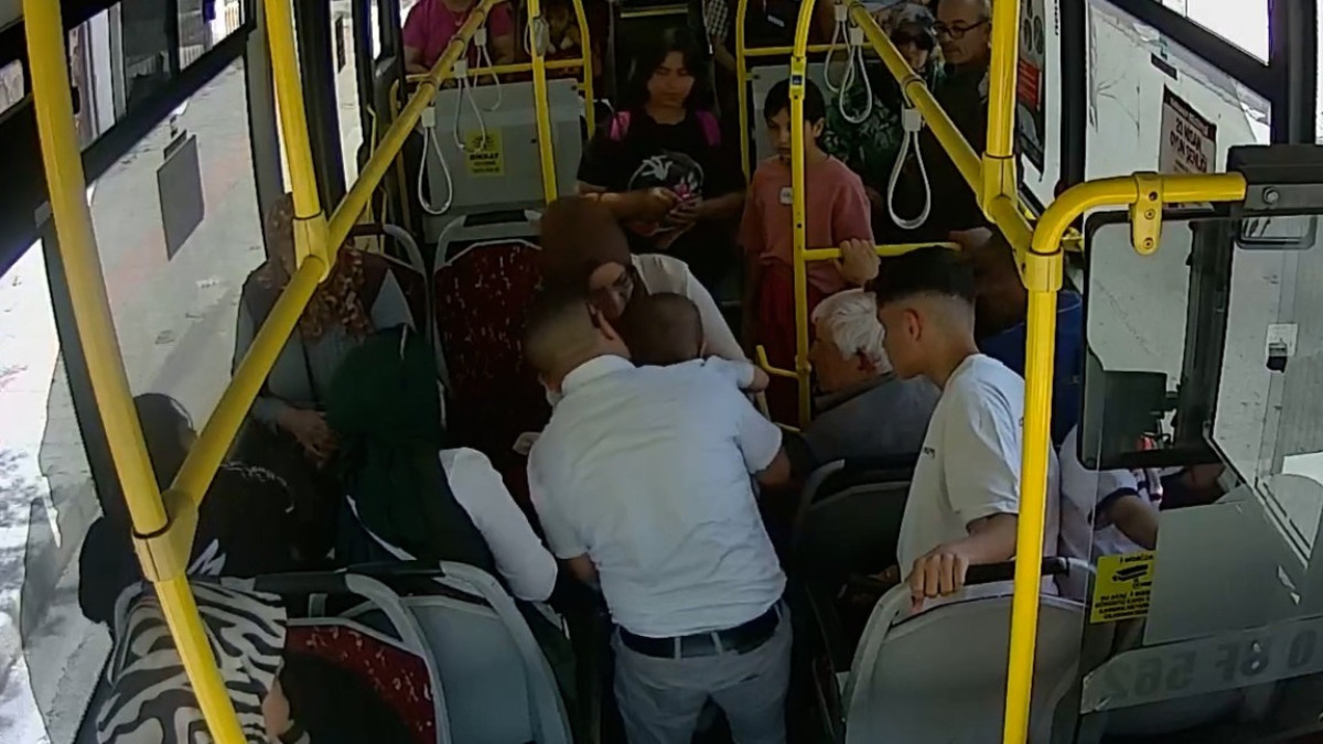 Karaman’da otobüs şoförünün Heimlich manevrası bebeğin hayatını kurtardı