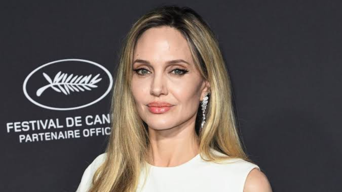 Angelina Jolie’yi örnek aldı! Kara Tointon, iki memesini de aldırdı