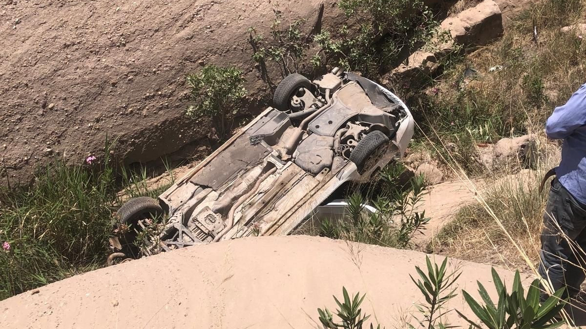 Şırnak’ta otomobil şarampole yuvarlandı: 1 ölü, 3 yaralı