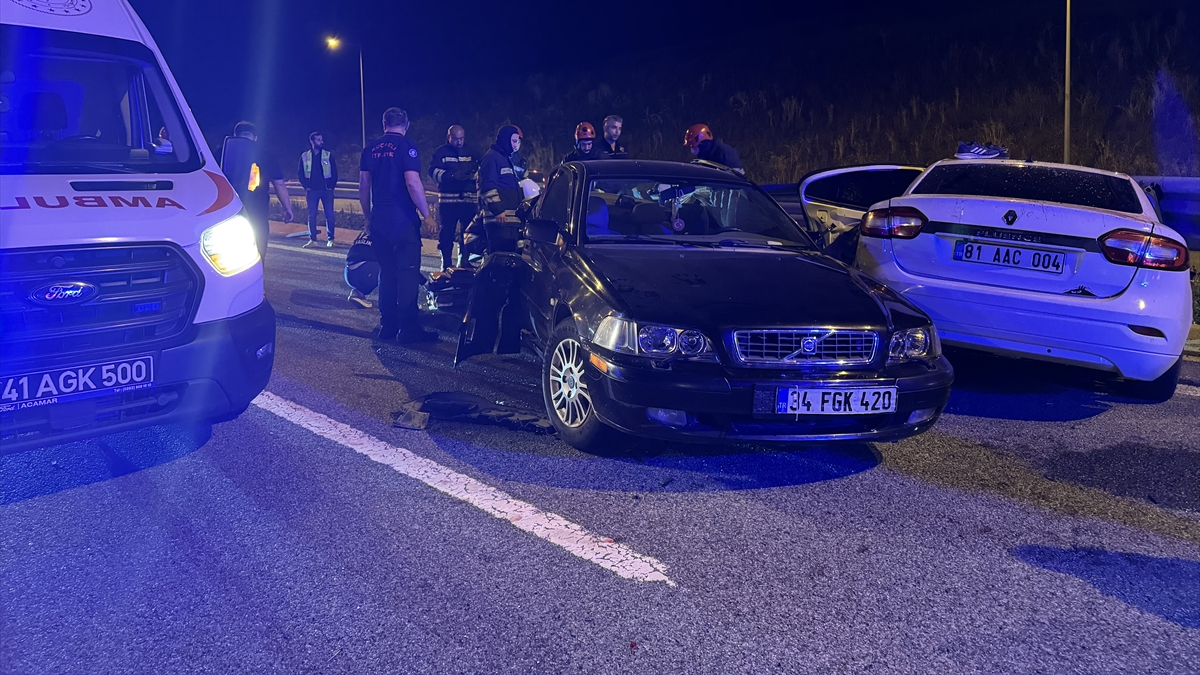 Kocaeli’de zincirleme kaza: 4’ü çocuk 12 yaralı