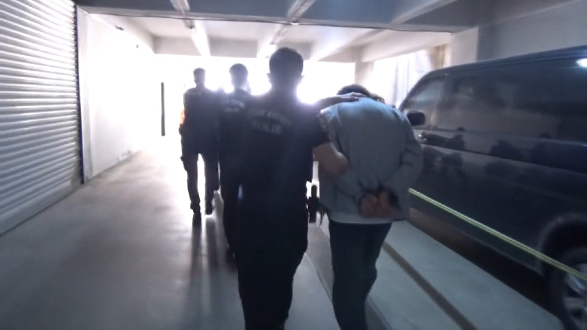 İstanbul merkezli 5 ilde FETÖ operasyonu: 54 gözaltı İstanbul merkezli 5 ilde FETÖ operasyonu: 54 gözaltı