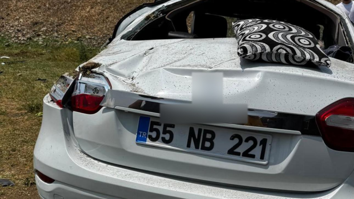 Muş’ta takla atan araç yoldan çıktı: 1’i ağır 4 yaralı