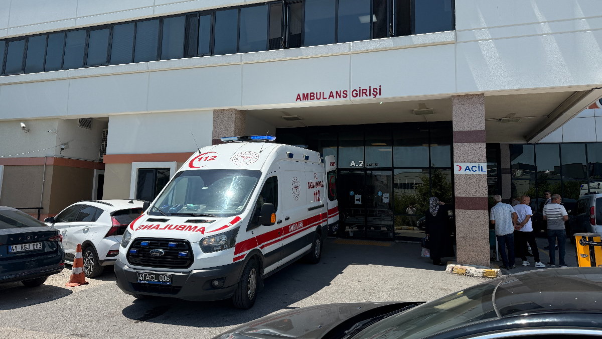 Kocaeli’de elini kıyma makinesine kaptıran kadının parmakları koptu
