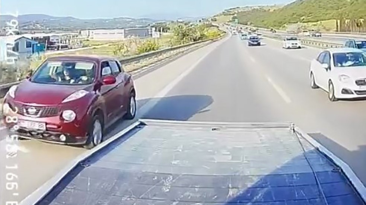 Bursa’da trafiği tehlikeye düşüren sürücü kameraya böyle yakalandı