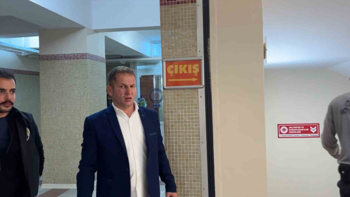İstanbul’da iki eşi de aynı şekilde ölen adama 10 yıl hapis cezası İstanbul’da iki eşi de aynı şekilde ölen adama 10 yıl hapis cezası