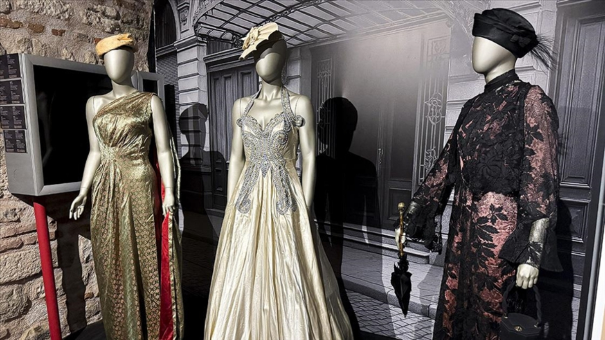 Leyla Asım Turgut” sergisi Sultanahmet’te açıldı