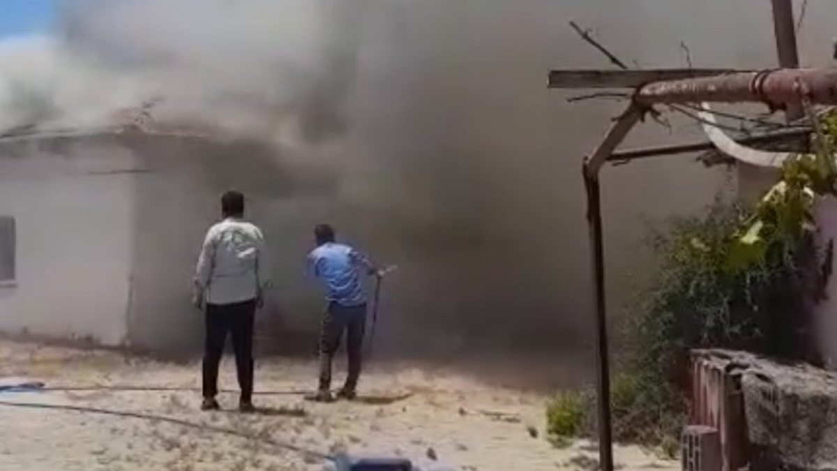 Manisa’da yemek yapmak isterken evi yaktı