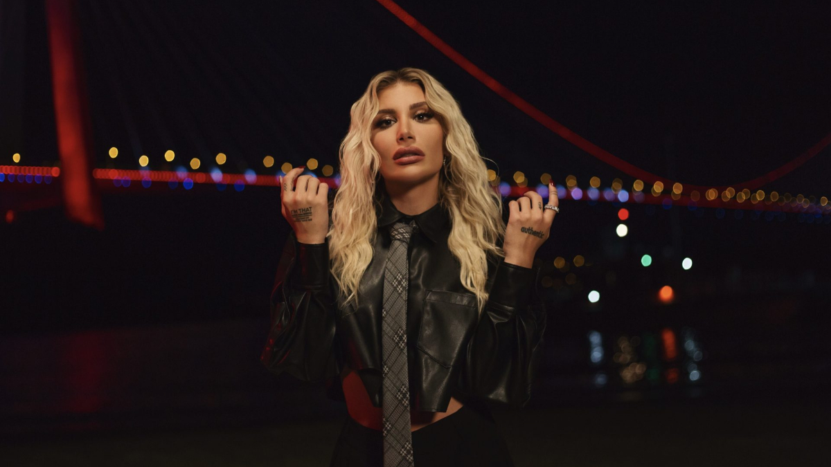 İrem Derici’den Nihal Candan paylaşımı