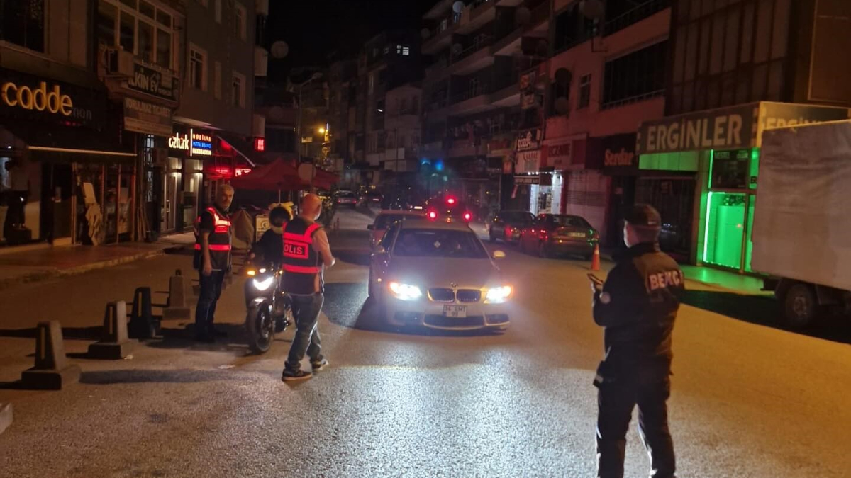 Zonguldak’ta abartı egzoz ve motosiklet denetiminde 17 sürücüye para cezası