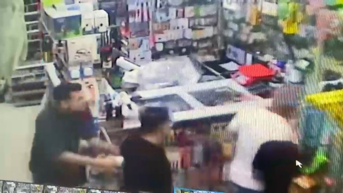 Bursa’da deprem anları kameralara yansıdı