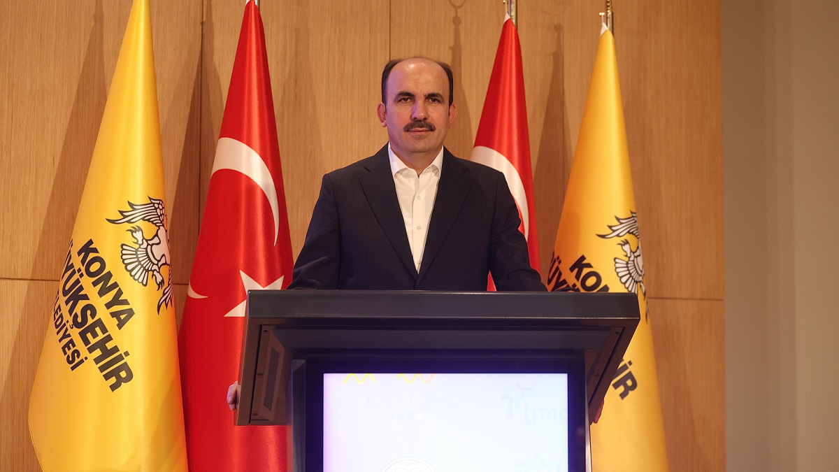 Uğur İbrahim Altay gençlere yönelik 'yaz' faaliyetlerini anlattı