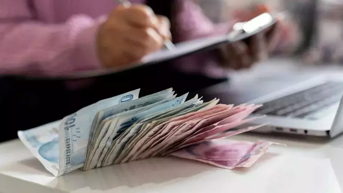 Evlenmeyen yandı! Bekarlık vergisi geliyor