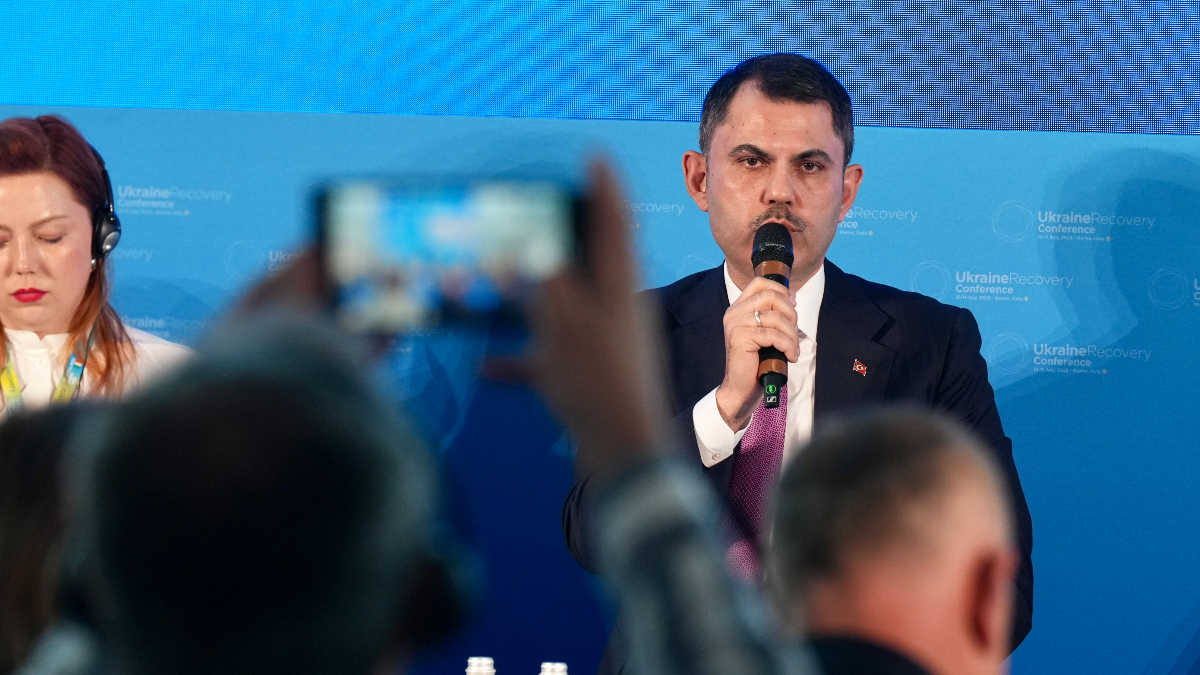 Murat Kurum’dan Ukrayna’ya destek: Türkiye, yeniden inşa tecrübesini paylaşmaya hazır