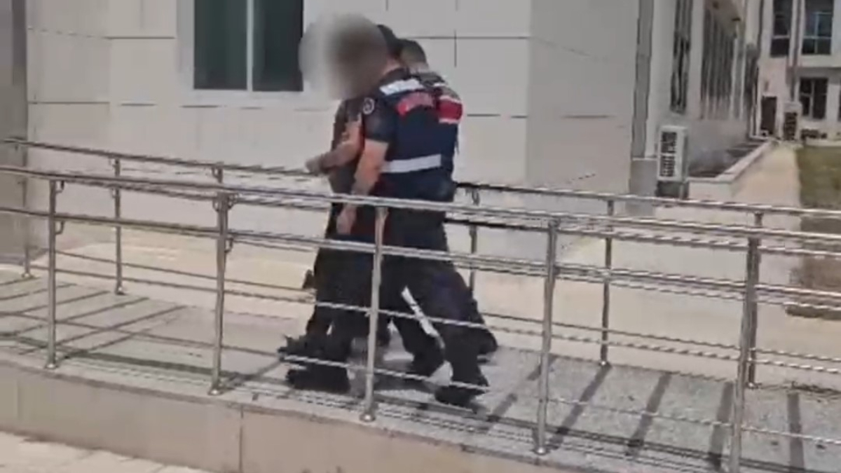 Adana’da yüz tanıma sistemiyle sorgulanan şahsın 6 yıl kesinleşmiş hapis cezası olduğu öğrenildi