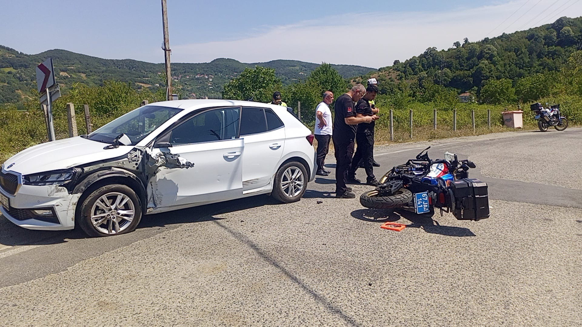 Zonguldak’taki kazada Jandarma motorize timi ile otomobil çarpıştı