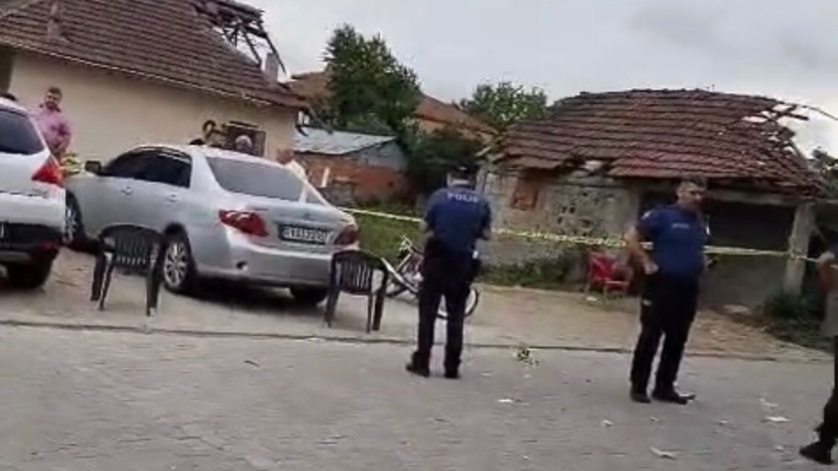 Düzce’de cezaevinden çıkan ağabeyinin katilini öldüren şahıs tutuklandı Düzce’de cezaevinden çıkan ağabeyinin katilini öldüren şahıs tutuklandı