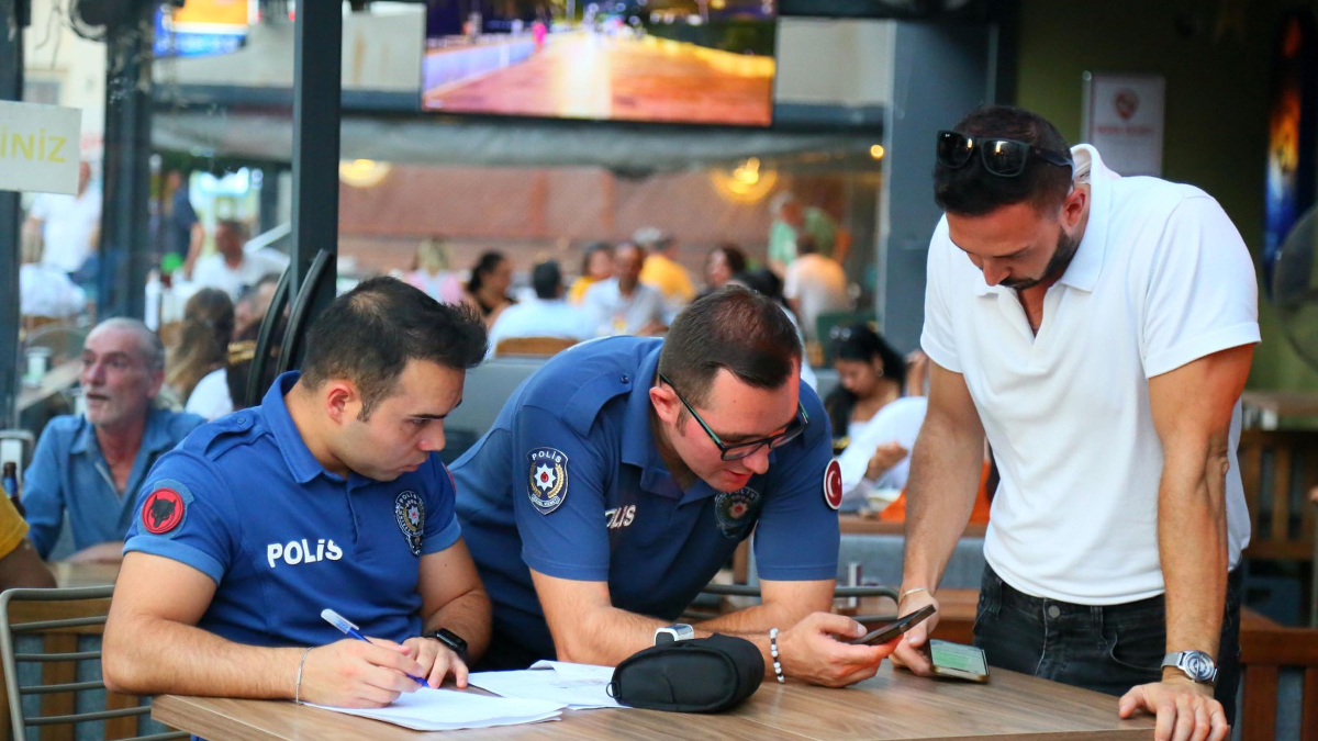 İzmir’de sigara denetimi yapıldı – Ensonhaber