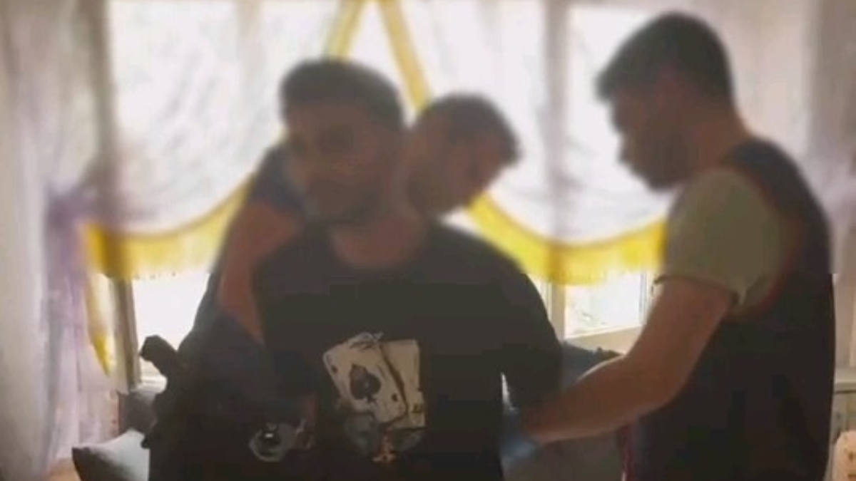 Edirne'de 33 yıl hapis cezası ile aranıyordu: Firari şahıs raf arasında yakalandı
