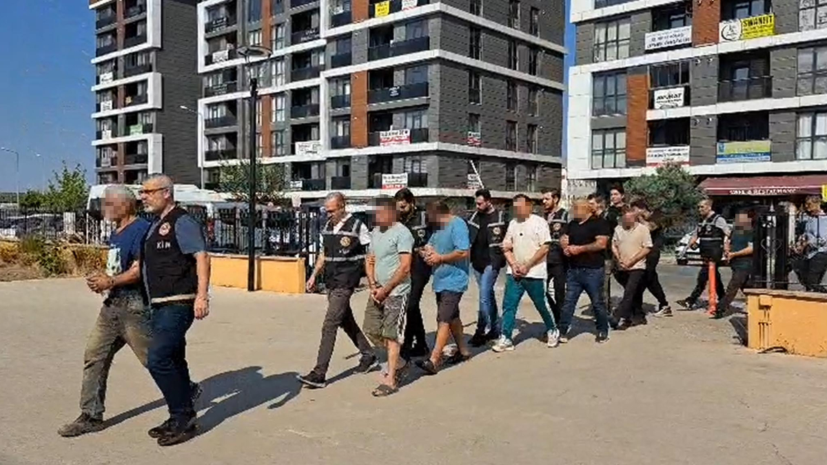 Edirne'de uyuşturucu operasyonu: Tırda 692 kilo esrar ele geçirildi