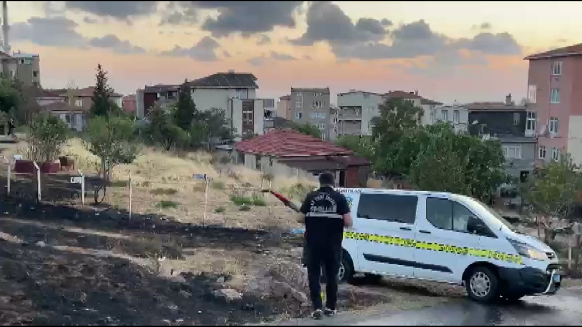 Maltepe’de otluk alanda havai fişek atan kişi yakalandı