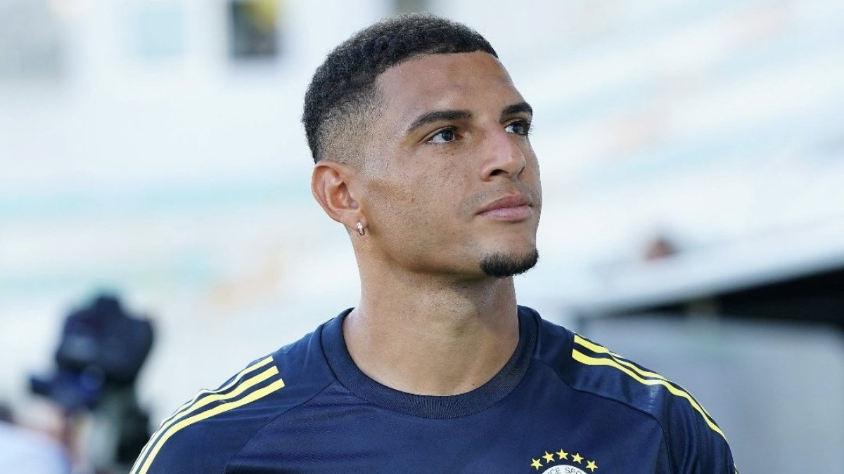 Fransız ekibi Lille'den Diego Carlos hamlesi