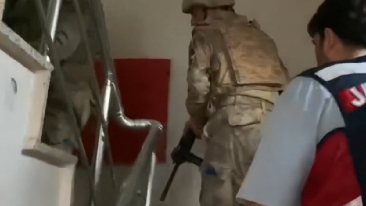 29 ilde FETÖ operasyonu: 49 şüpheli yakalandı