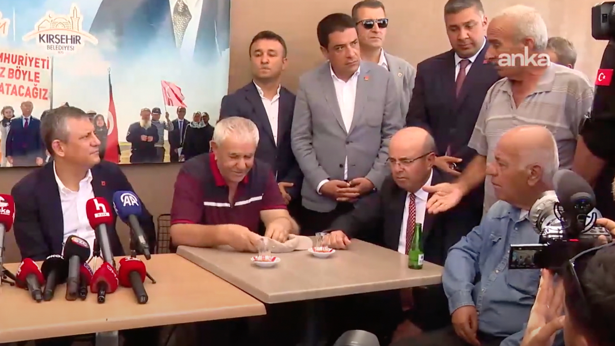Özgür Özel’in emeklilerle buluşmasında kavga: Yalakalık yapma