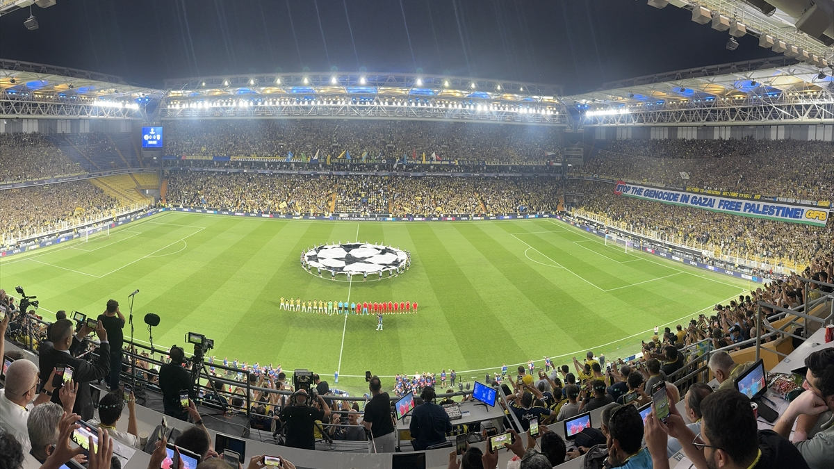Fenerbahçe - Benfica maçında karaborsa bilete tutuklama