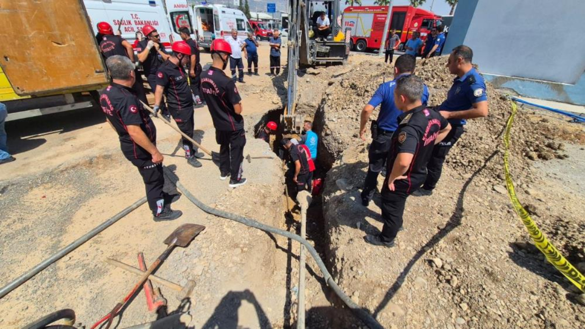Kahramanmaraş’ta göçük altında kalan işçi kurtarıldı