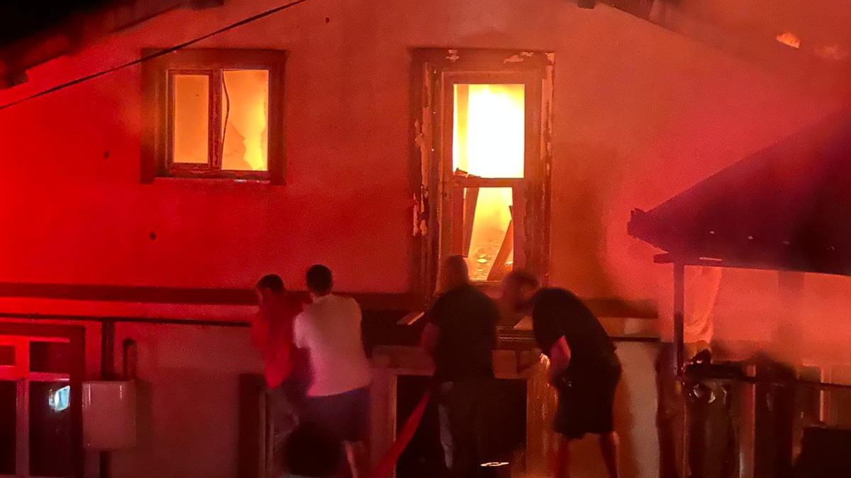 Zonguldak'ta 4 ev ve 1 iş yeri yandı: 6 kişi dumandan etkilendi