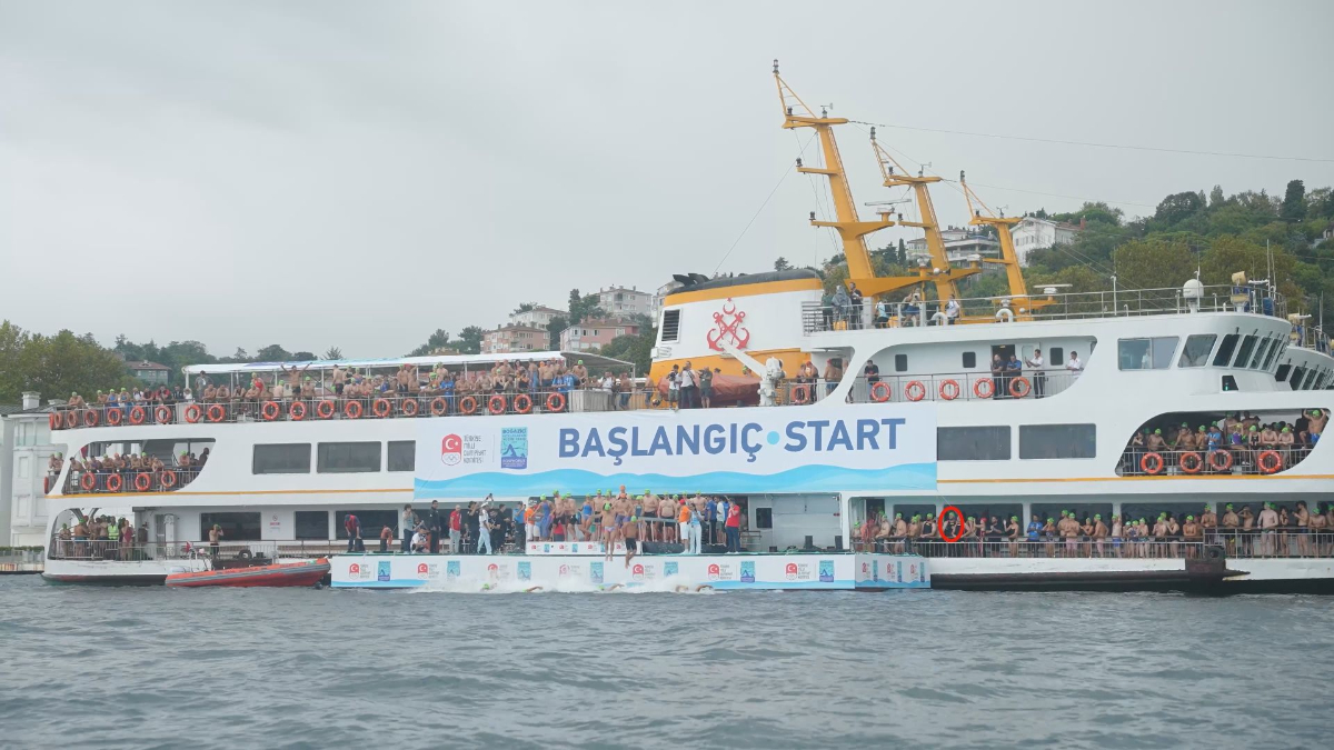 İstanbul'da kaybolan Rus yüzücünün yarış başlamadan önceki görüntüleri