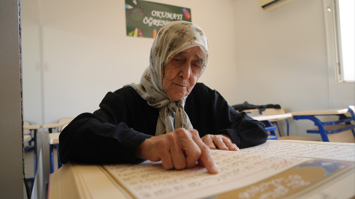 Gaziantep'te 87 yaşında Kur'an-ı Kerim okumayı öğrendi