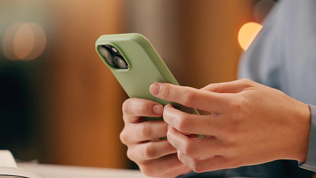 Tatilde telefon kullanırken bu 3 hata cebinizi yakabilir