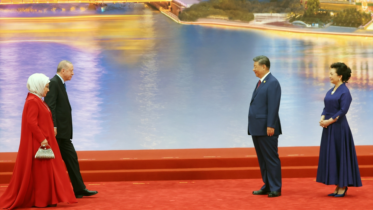 Cumhurbaşkanı Erdoğan, Çin Devlet Başkanı Şi’nin liderler onuruna verdiği yemeğe katıldı Cumhurbaşkanı Erdoğan, Çin Devlet Başkanı Şi’nin liderler onuruna verdiği yemeğe katıldı