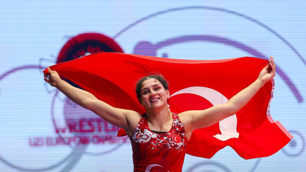 Nesrin Baş, Dünya Güreş Şampiyonası'nda finalde