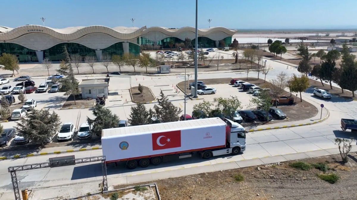 Abdulkadir Uraloğlu: Türkiye'den Suriye'nin uçuş güvenliğine teknik destek