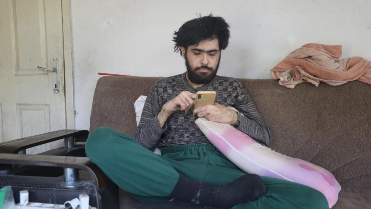 Hatay'da telefon bağımlısı gencin annesinin yardım çağrısı