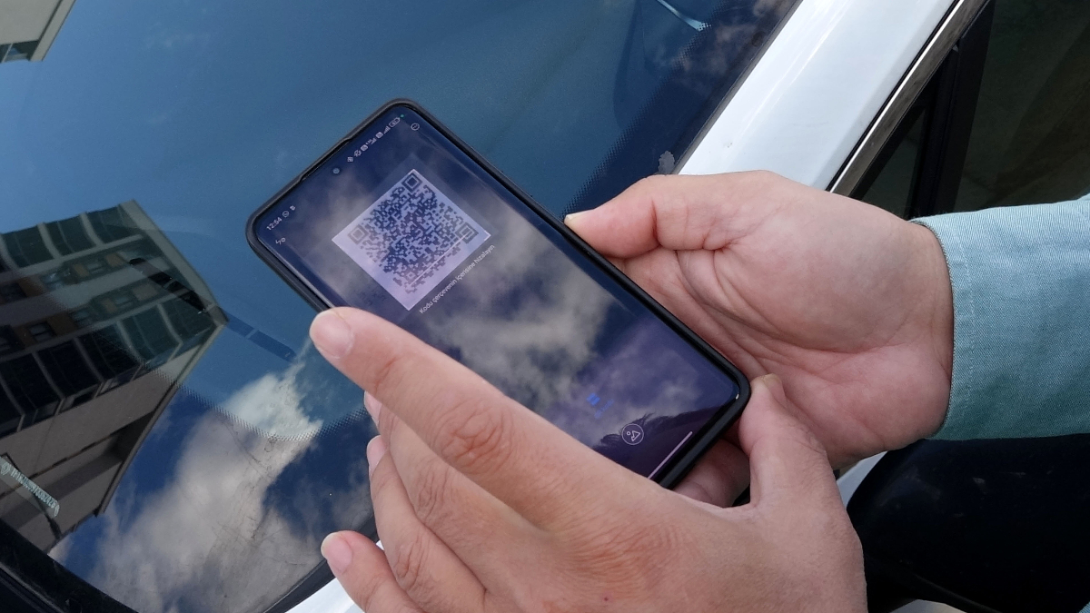 Trabzonlu mühendisten hatalı parklara 'karekodlu' çözüm